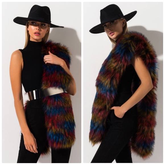 AKIRA Accessories - NWOT Akira Label Long Faux Fur rectangle Scarf